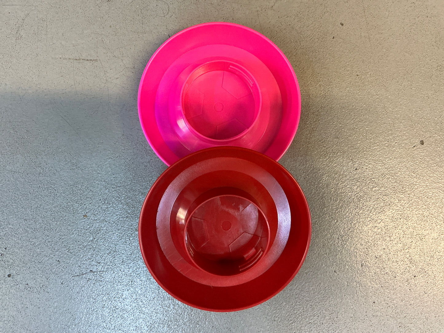 Plastic Quart Threaded Waterer Base