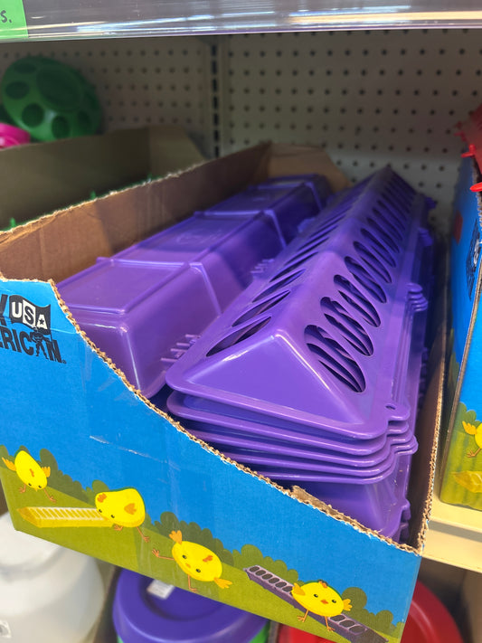 Long Plastic Flip Top Feeder