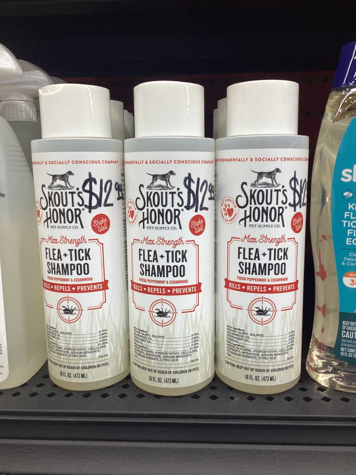 Skout’s Honor Flea + Tick Shampoo