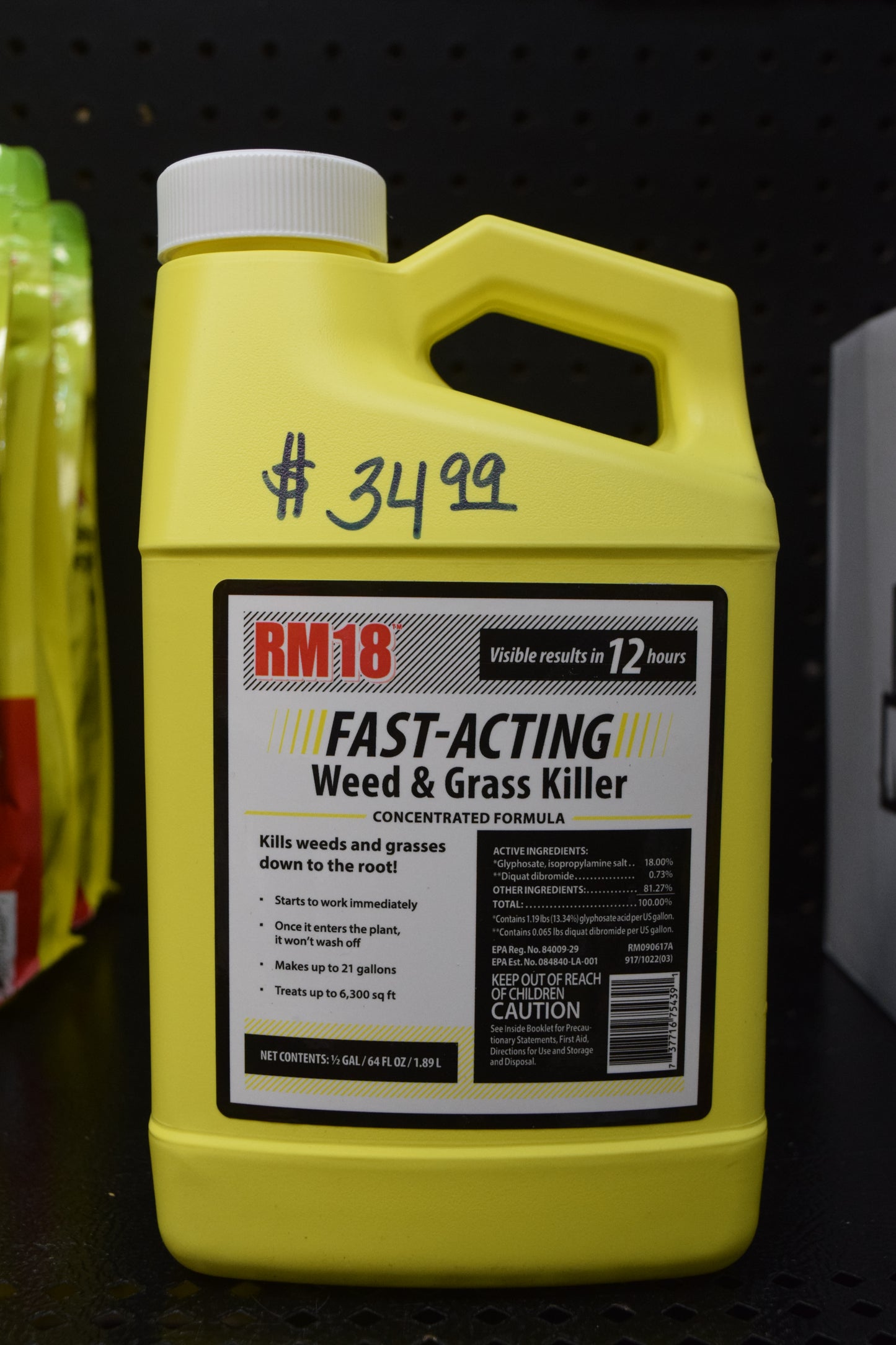 RM18 Fast Acting Weed & Grass Killer - 1/2 Gal