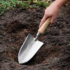 The Capability Trowel - Hand Shovel