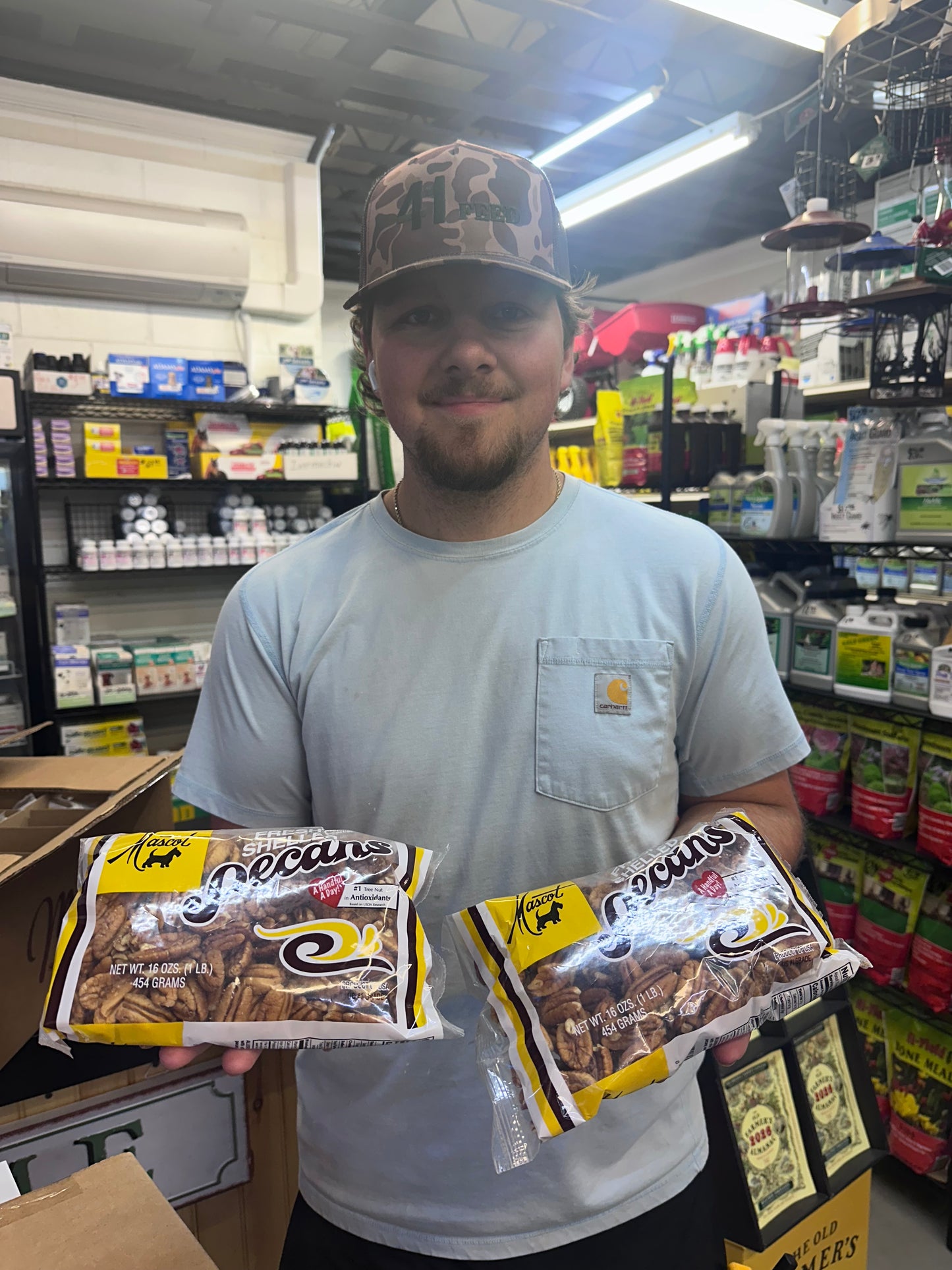 Mascot Mammoth Pecan Halves 1lbs